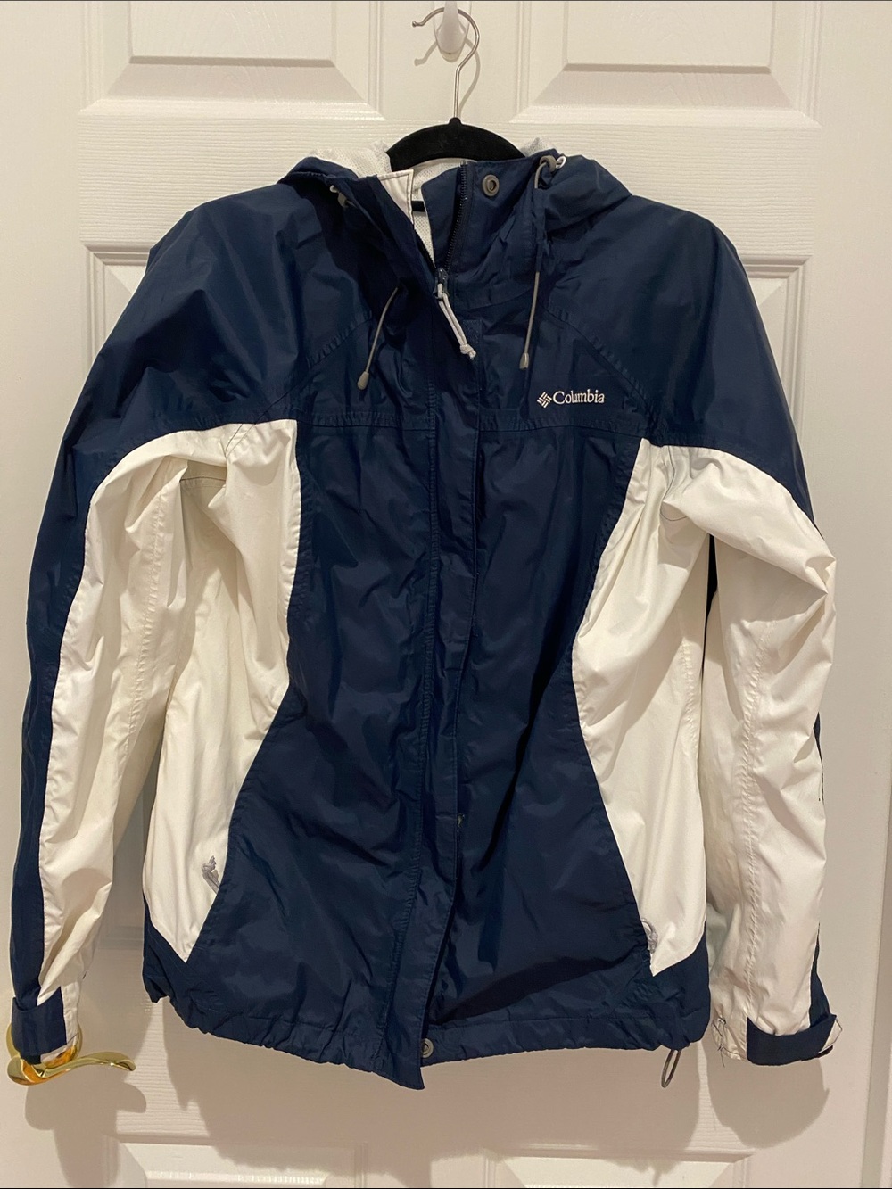 Columbia Men’s Navy and White Hooded Waterproof Ski Jacket